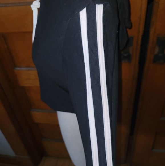 NWT Fashion Nova Crop Hoodie - Picture 3 of 5